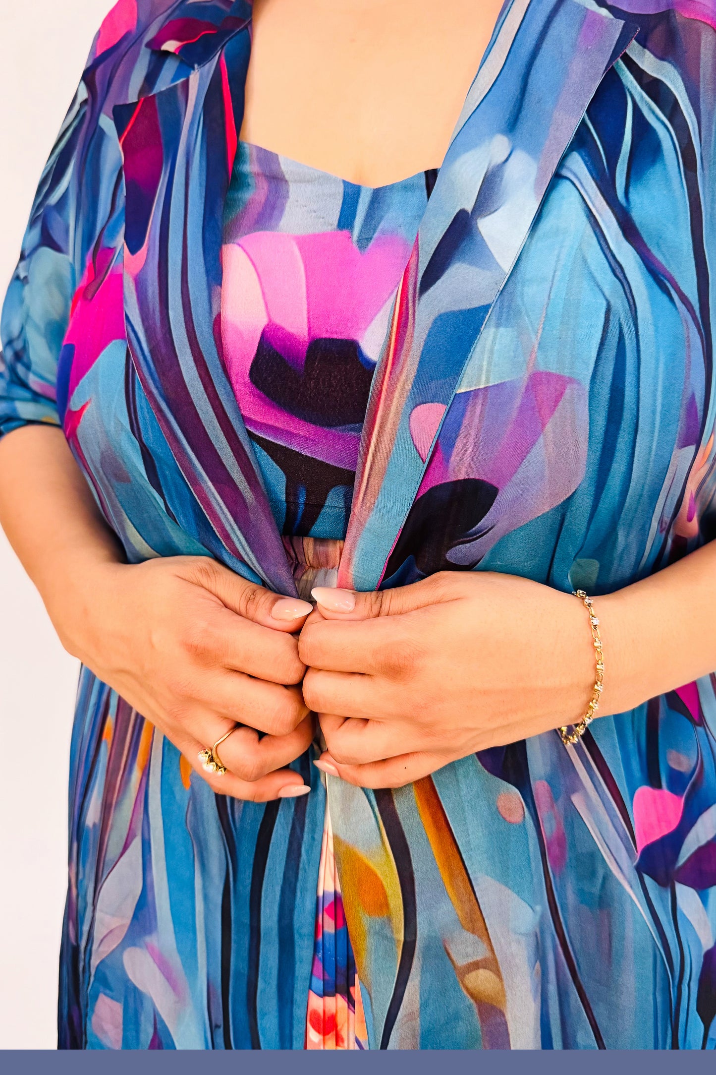 BLUE POPPY PLEATED SKIRT AND JACKET