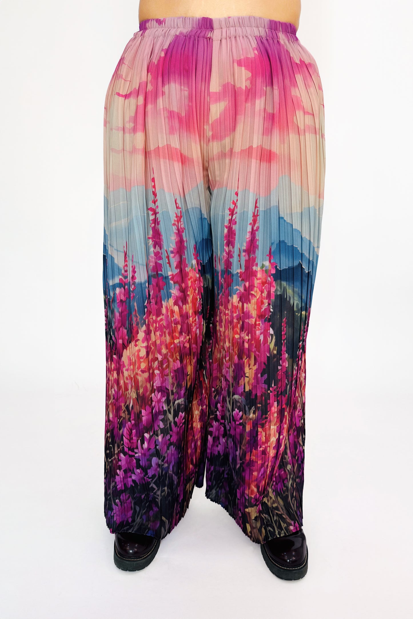 LUPINE VALLEY PLEATED PANT