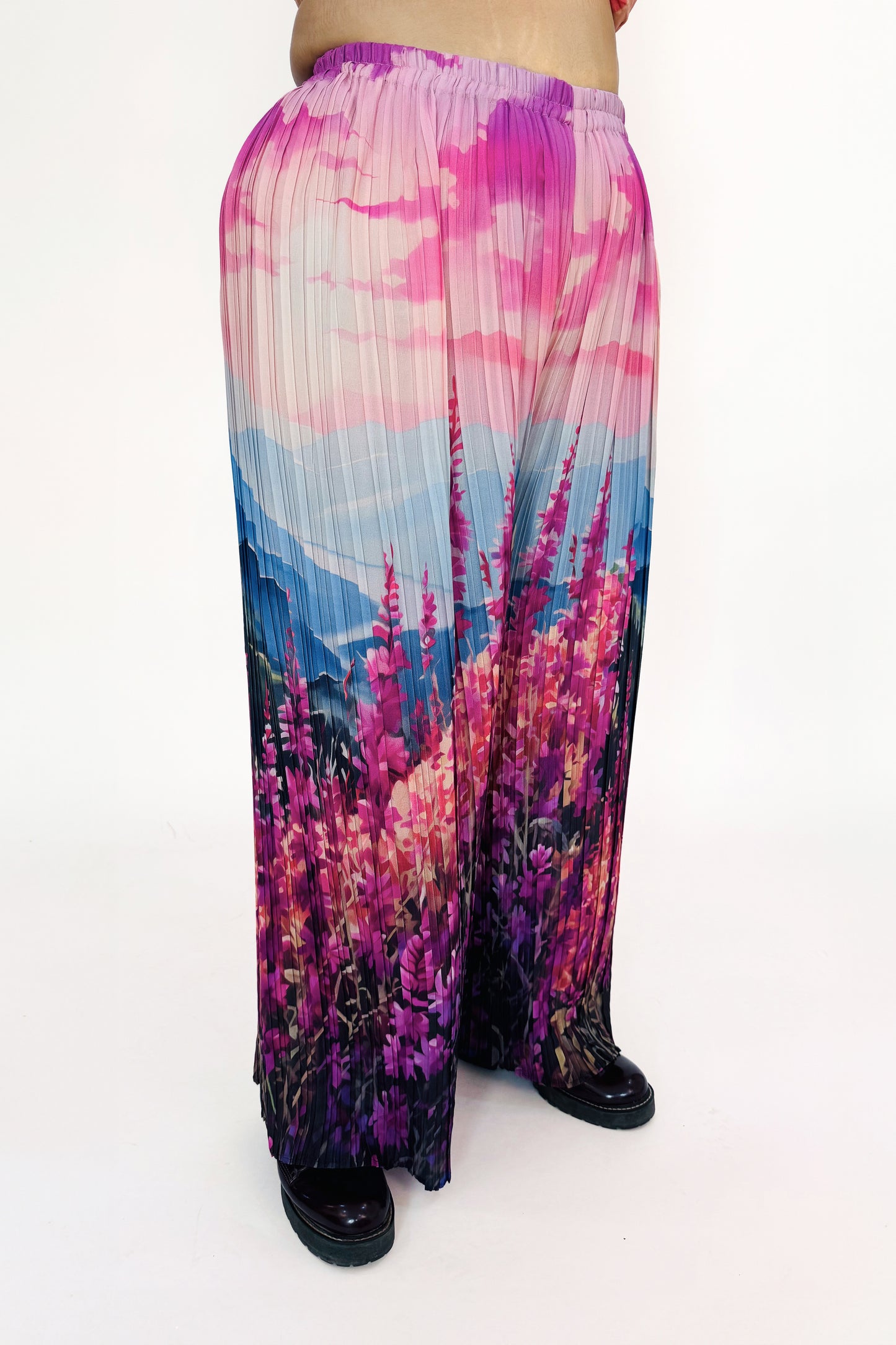 LUPINE VALLEY PLEATED PANT