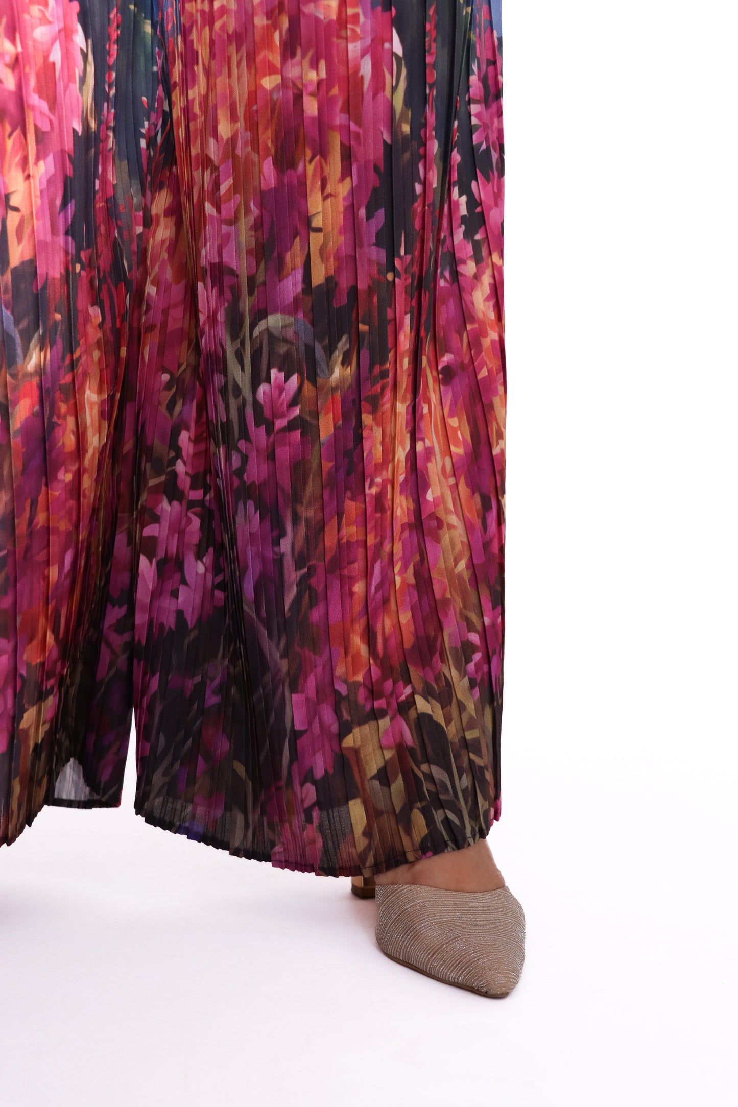 LUPINE VALLEY PLEATED PANT